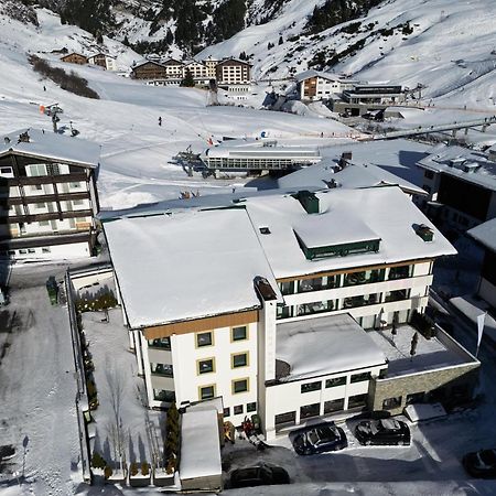 Hotel Albona Nova Zürs Dış mekan fotoğraf
