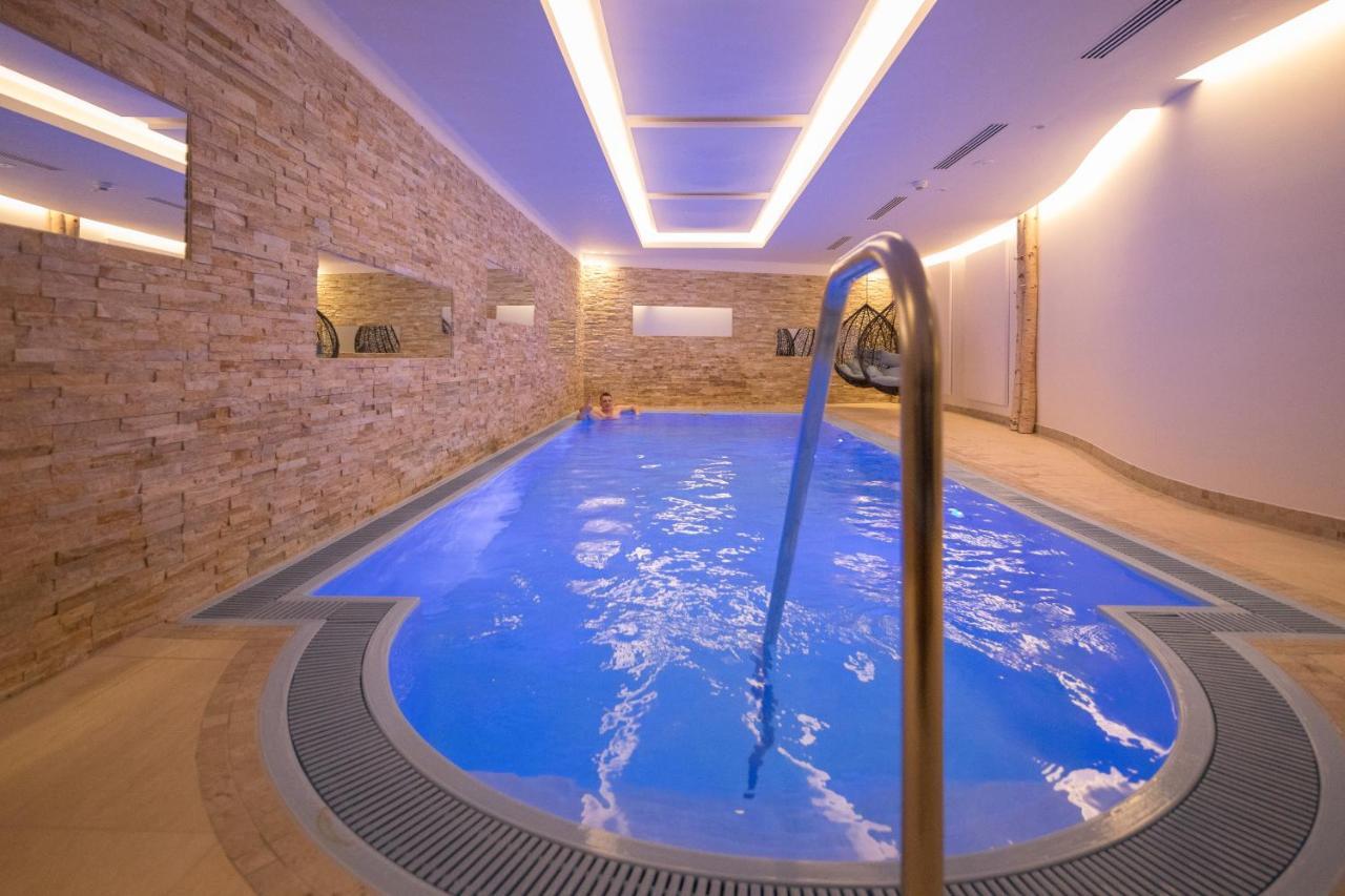 Hotel Albona Nova Zürs Dış mekan fotoğraf